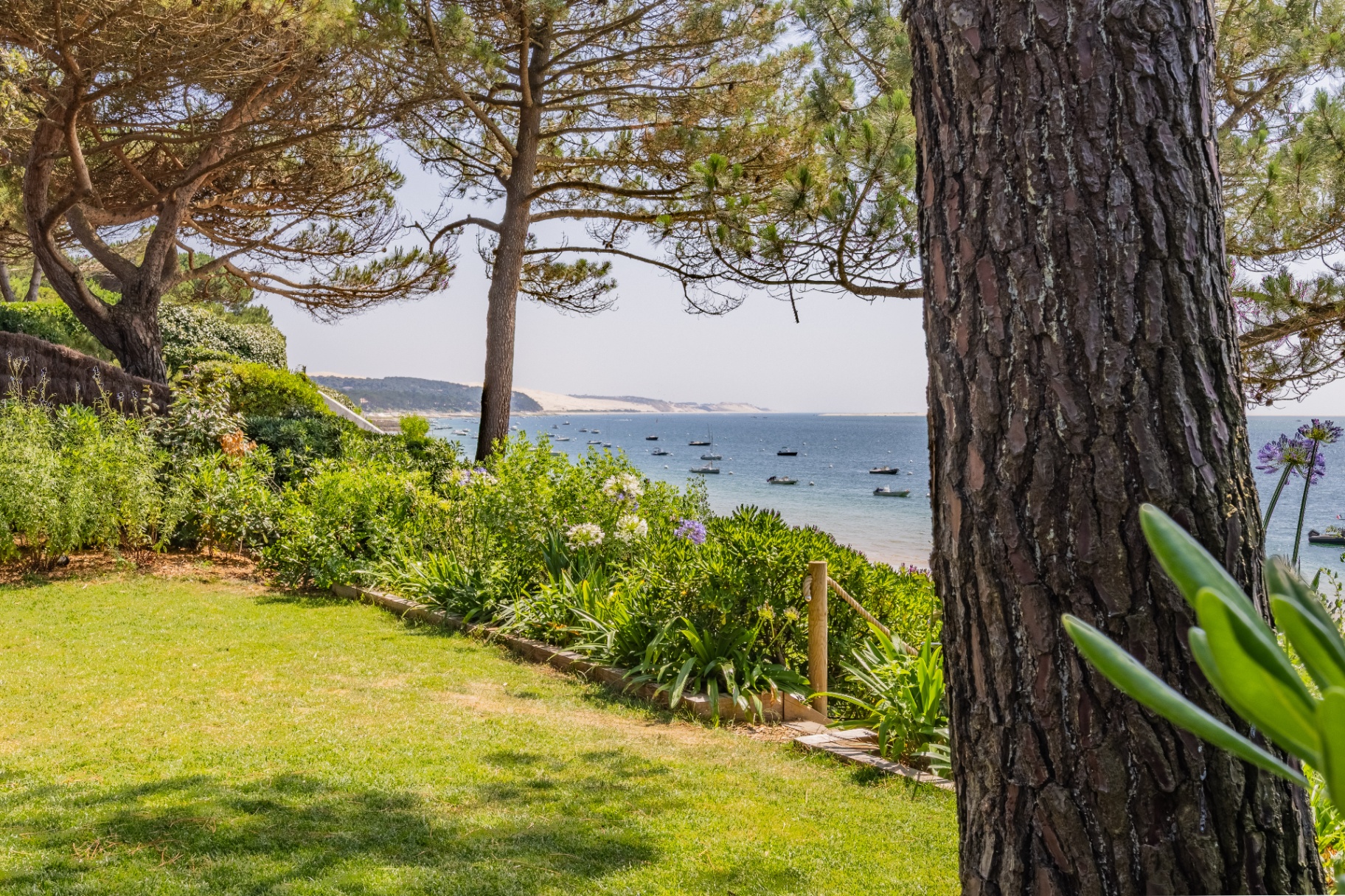 Jardin privé de la Villa La Perla en première ligne avec vue sur le Cap Ferret